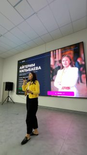 🚀 О проектах, стартапах и возможностях будущего

На встрече вместе с Айгерим Килыбаевой - экспертом по стратегическим проектам в FinTech, AI и цифровых продуктах говорили о том, где искать идеи для проектов, как оценивать их потенциал, выстраивать команду и работать с технологиями.

Отдельно разобрали дерево метрик, развитие цифровых продуктов, стартапы и реальные возможности для тех, кто хочет создавать собственные проекты.

Айгерим, благодарим Вас за экспертизу, практические идеи и открытый разговор. За возможность посмотреть на создание проектов не только как на идею, но и как на системную работу над продуктом и его развитием.

Спасибо за вдохновение и знания, которые точно найдут применение в будущих проектах наших студентов! 💙